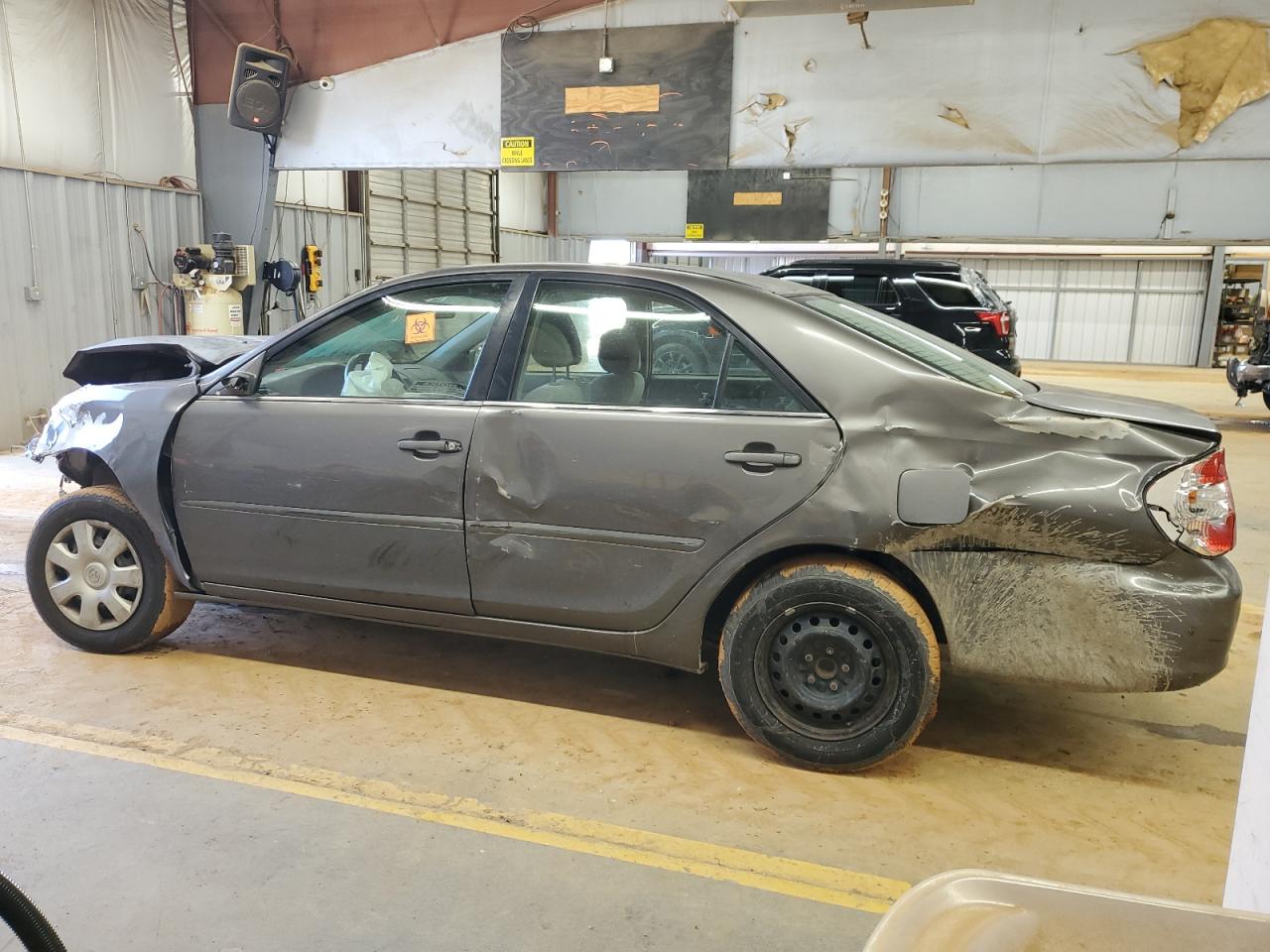 2004 Toyota Camry - Image 2
