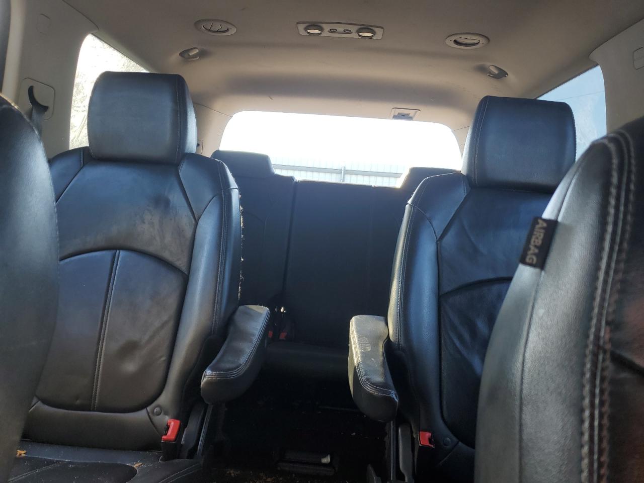 2016 GMC Acadia - Image 10