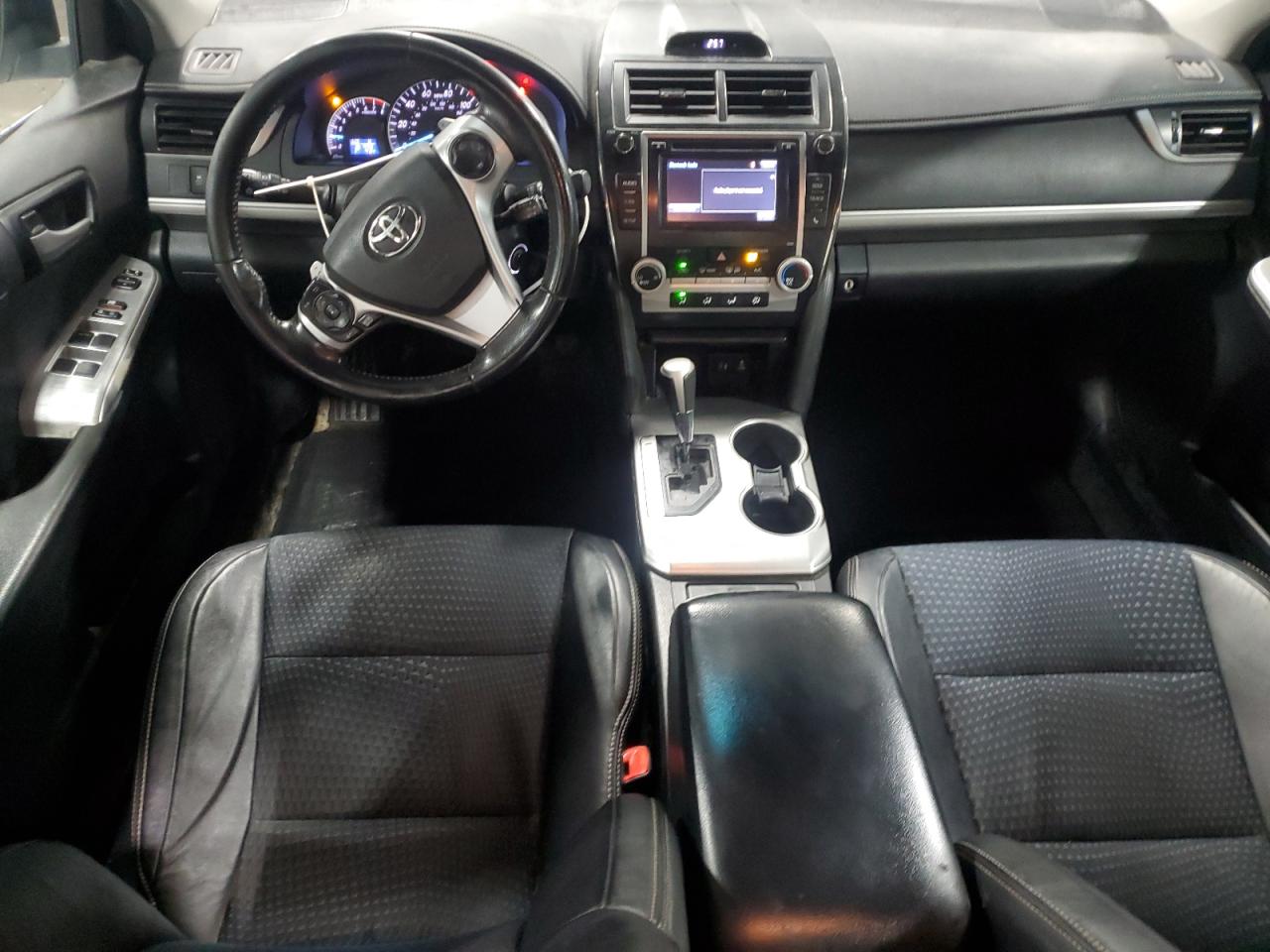 2014 Toyota Camry - Image 8