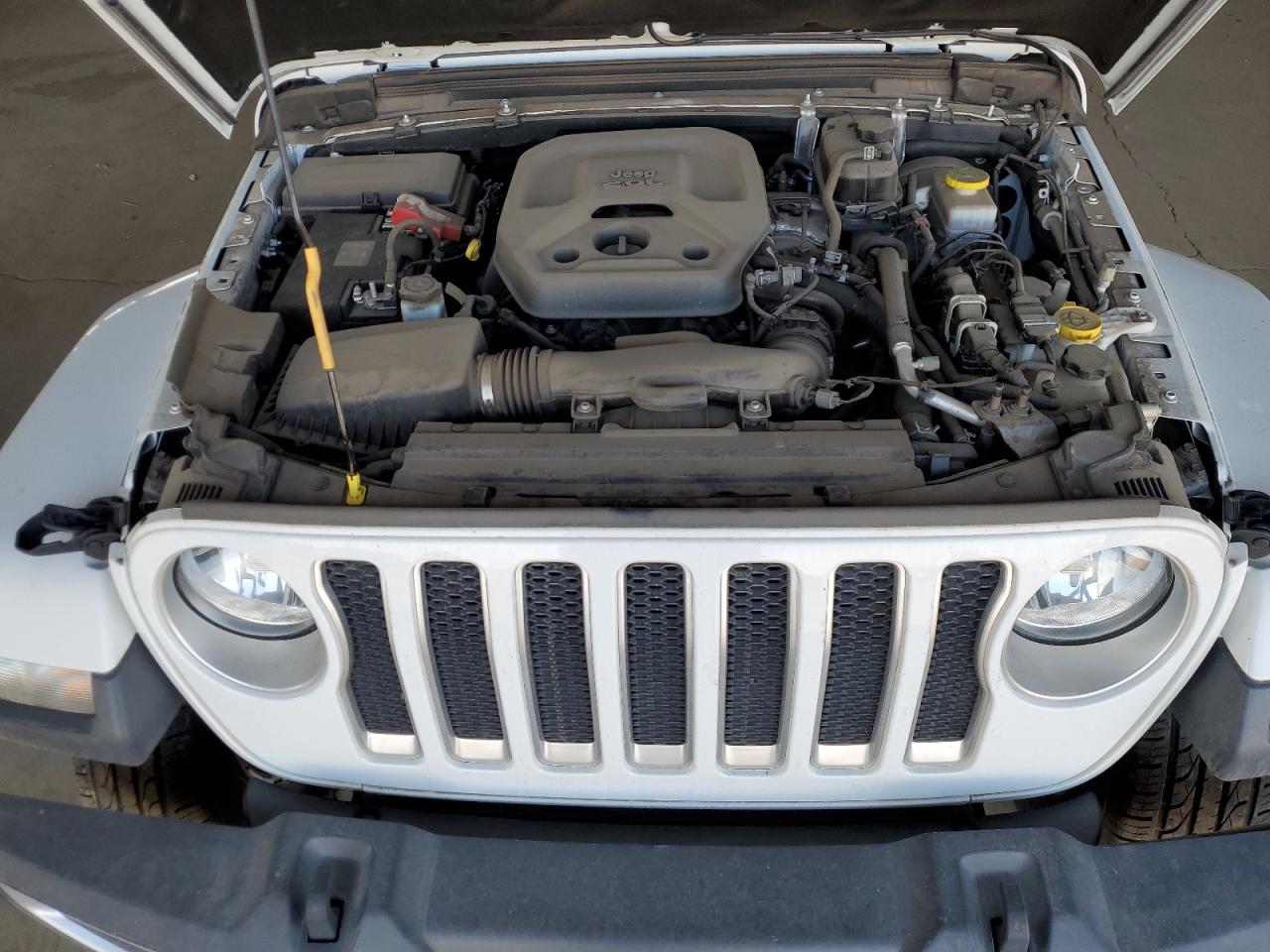 2020 Jeep Wrangler - Image 11