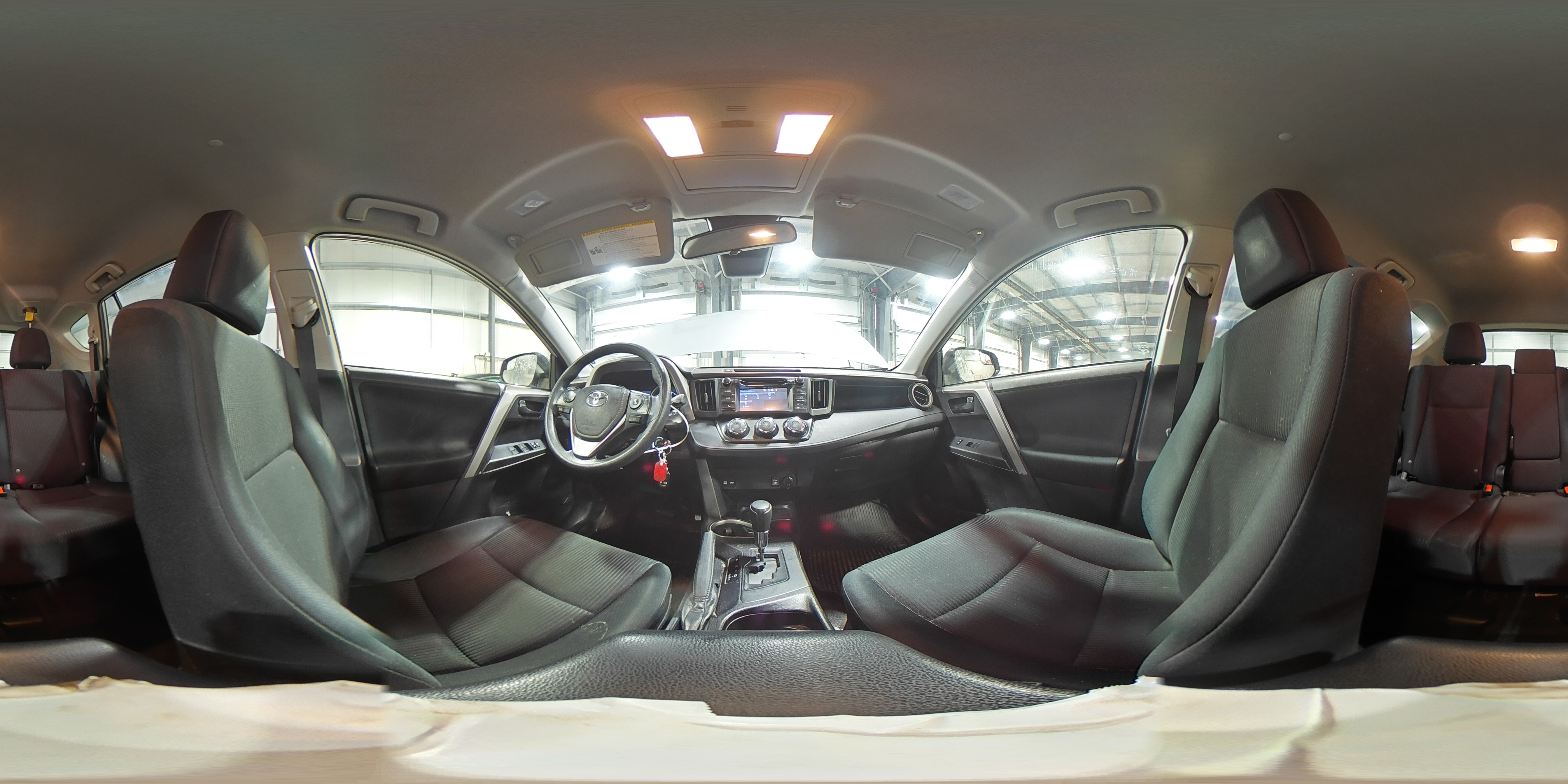 2018 Toyota RAV 4 - Image 15