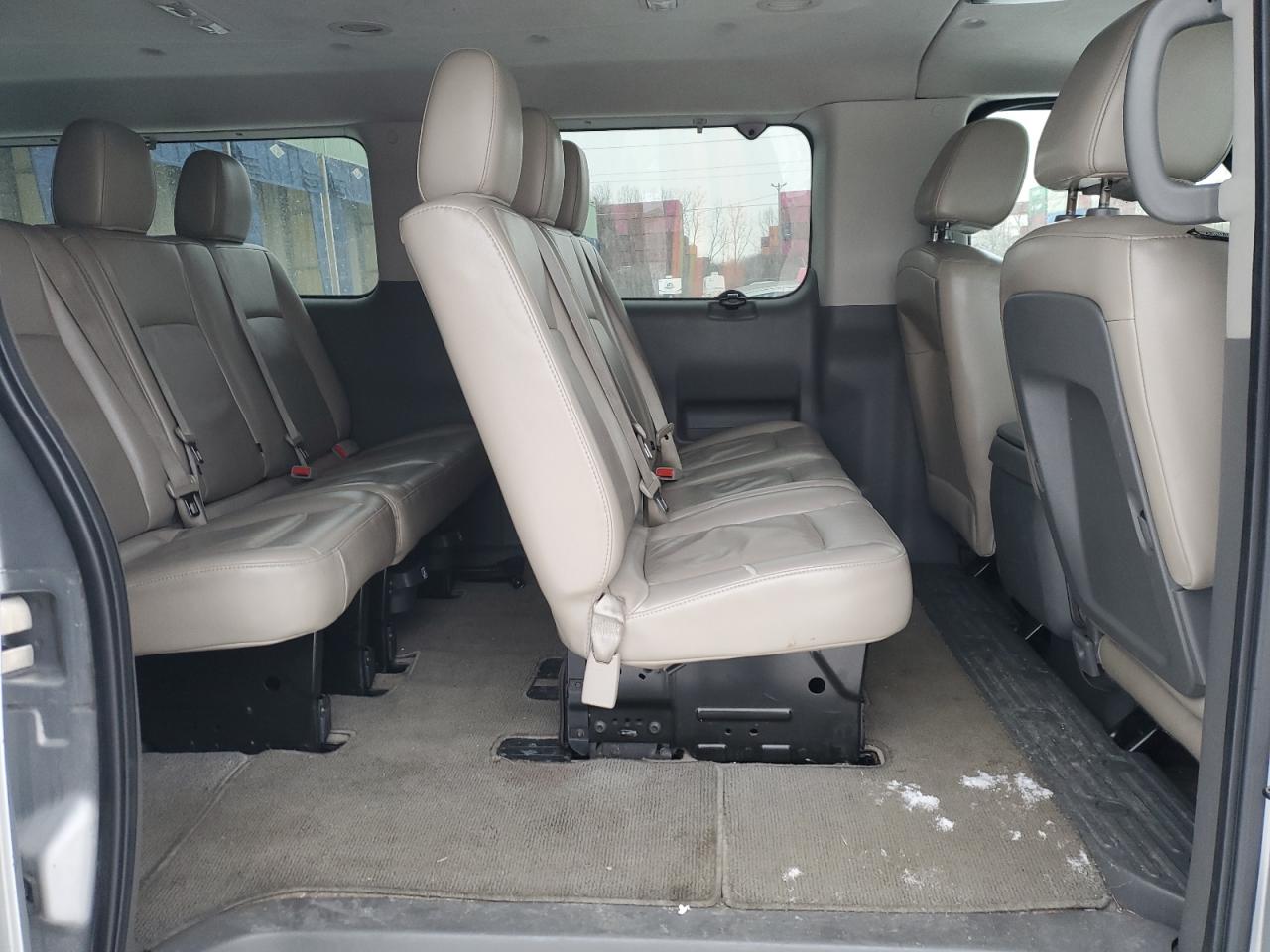2014 Nissan NV - Image 11