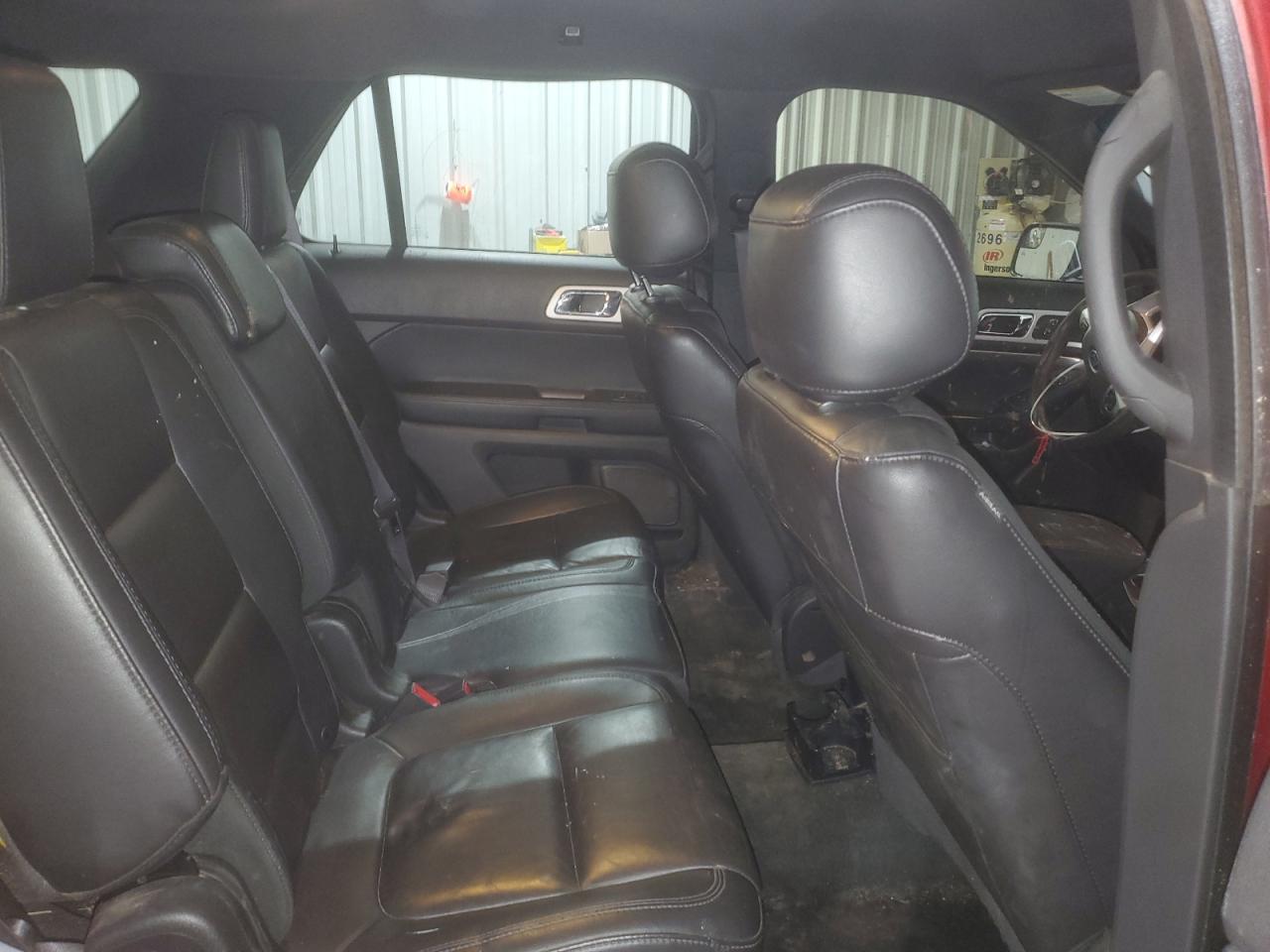 2015 Ford Explorer - Image 11