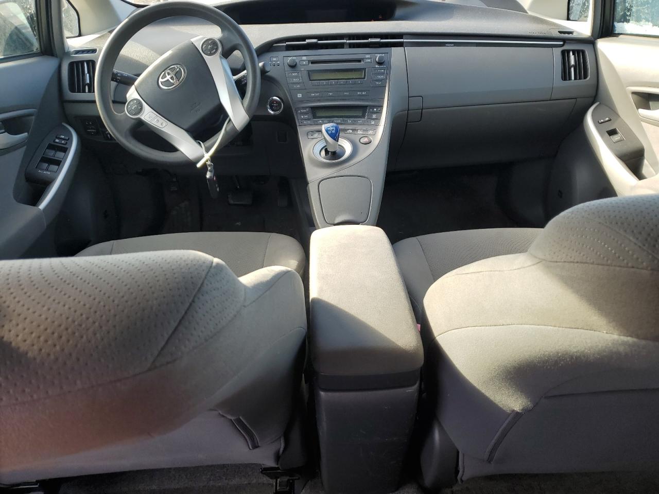 2010 Toyota Prius - Image 8