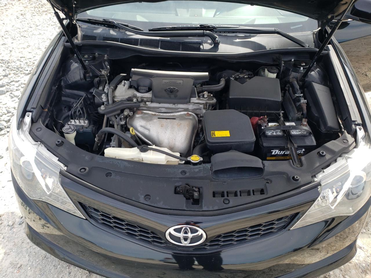 2013 Toyota Camry - Image 12