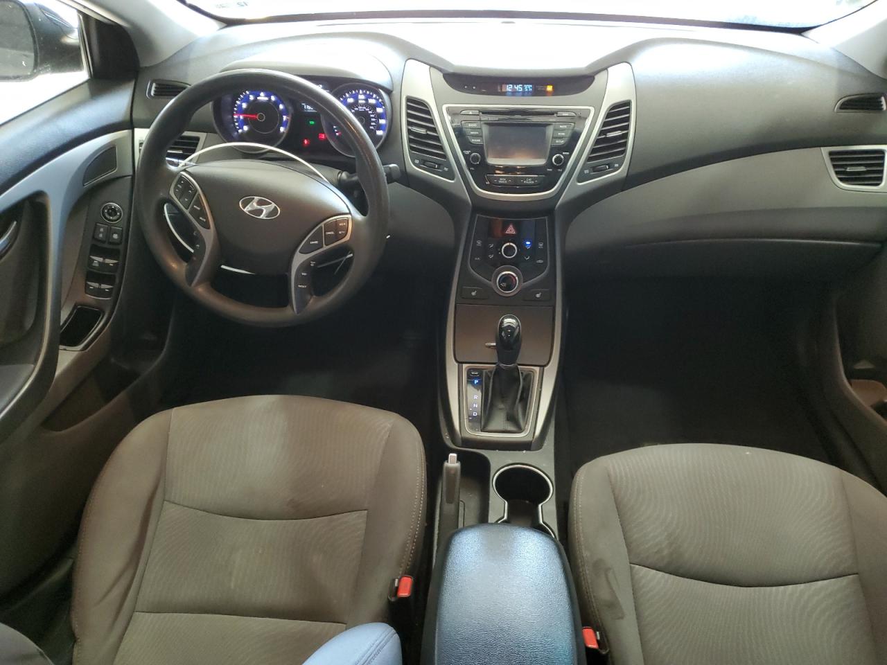 2014 Hyundai Elantra - Image 8