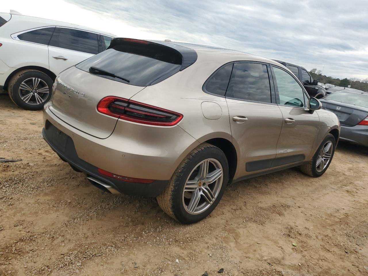 2017 Porsche Macan - Image 3