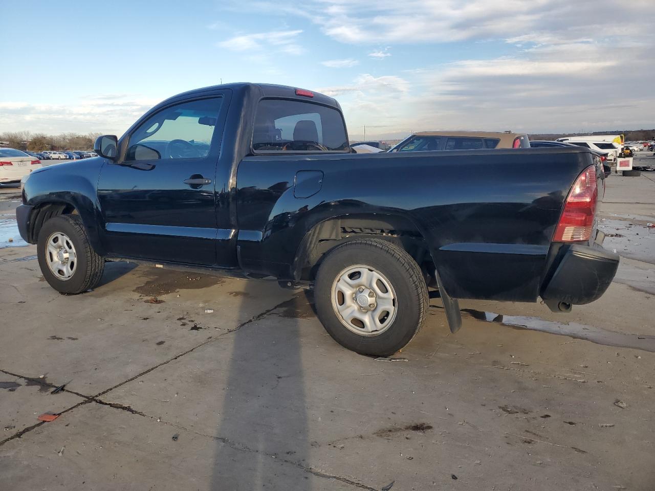 2013 Toyota Tacoma - Image 2