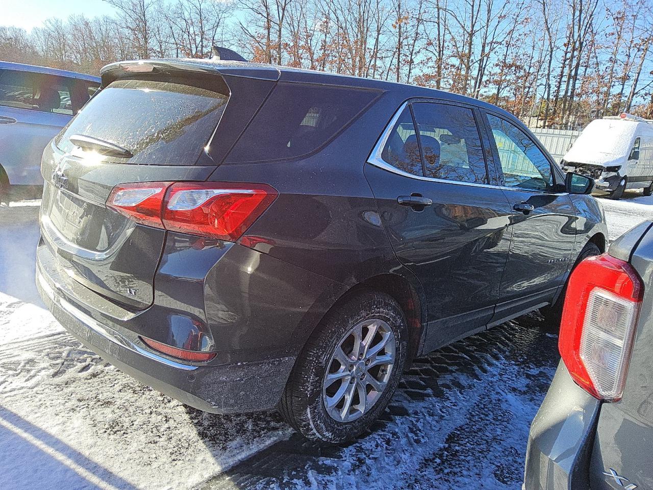 2020 Chevrolet Equinox - Image 3