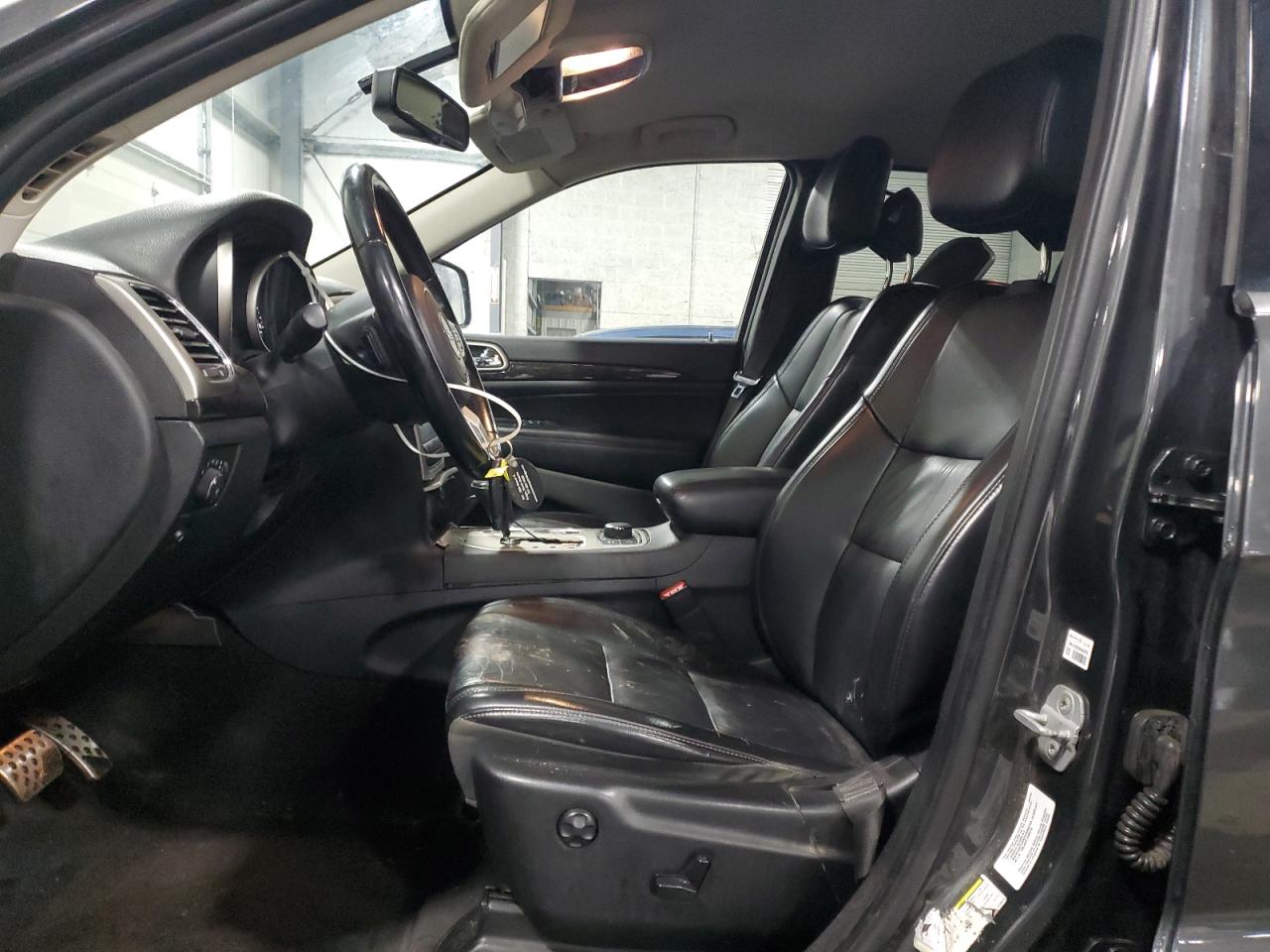 2011 Jeep Grand Cherokee - Image 7