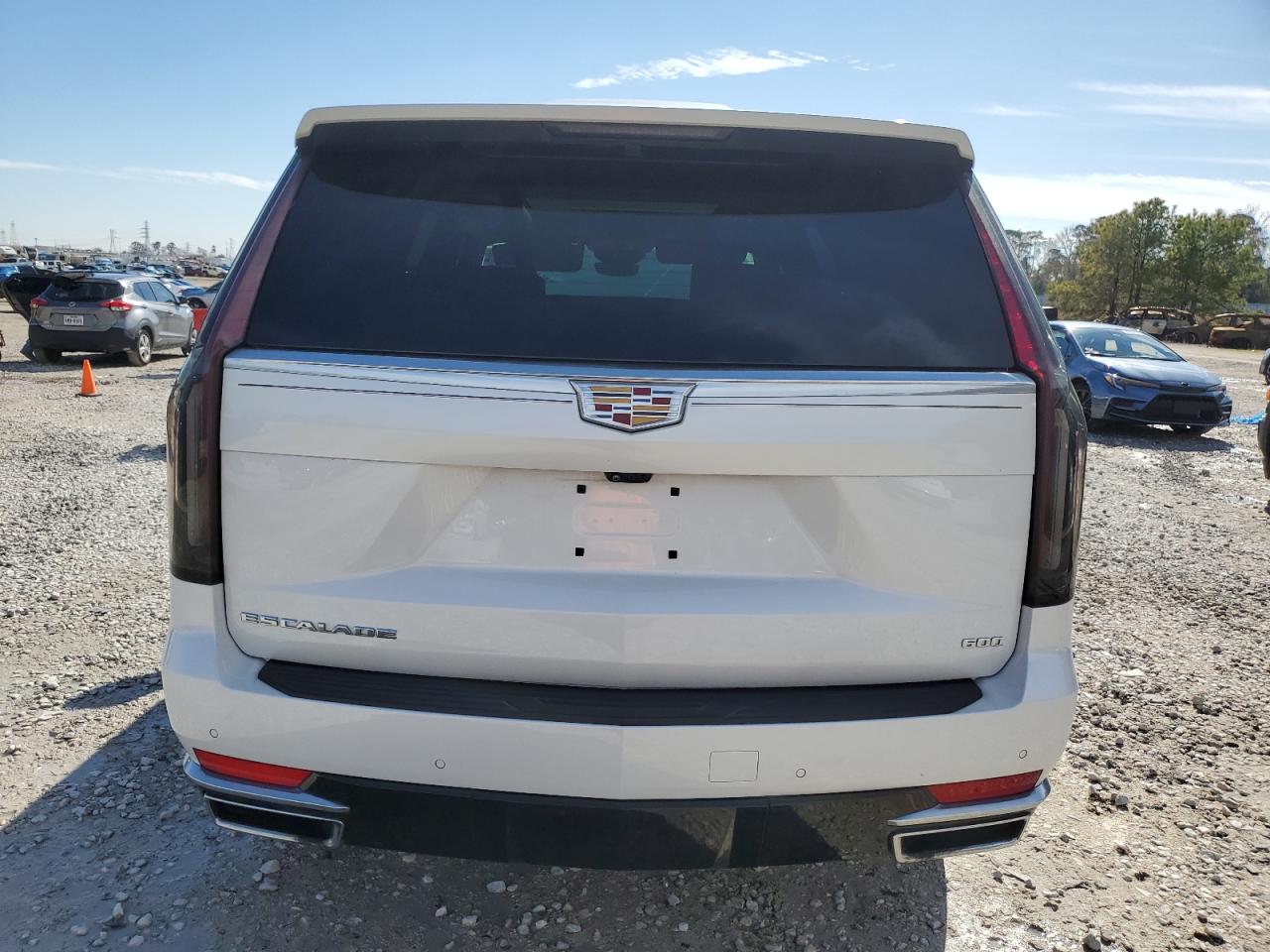 2021 Cadillac Escalade - Image 6