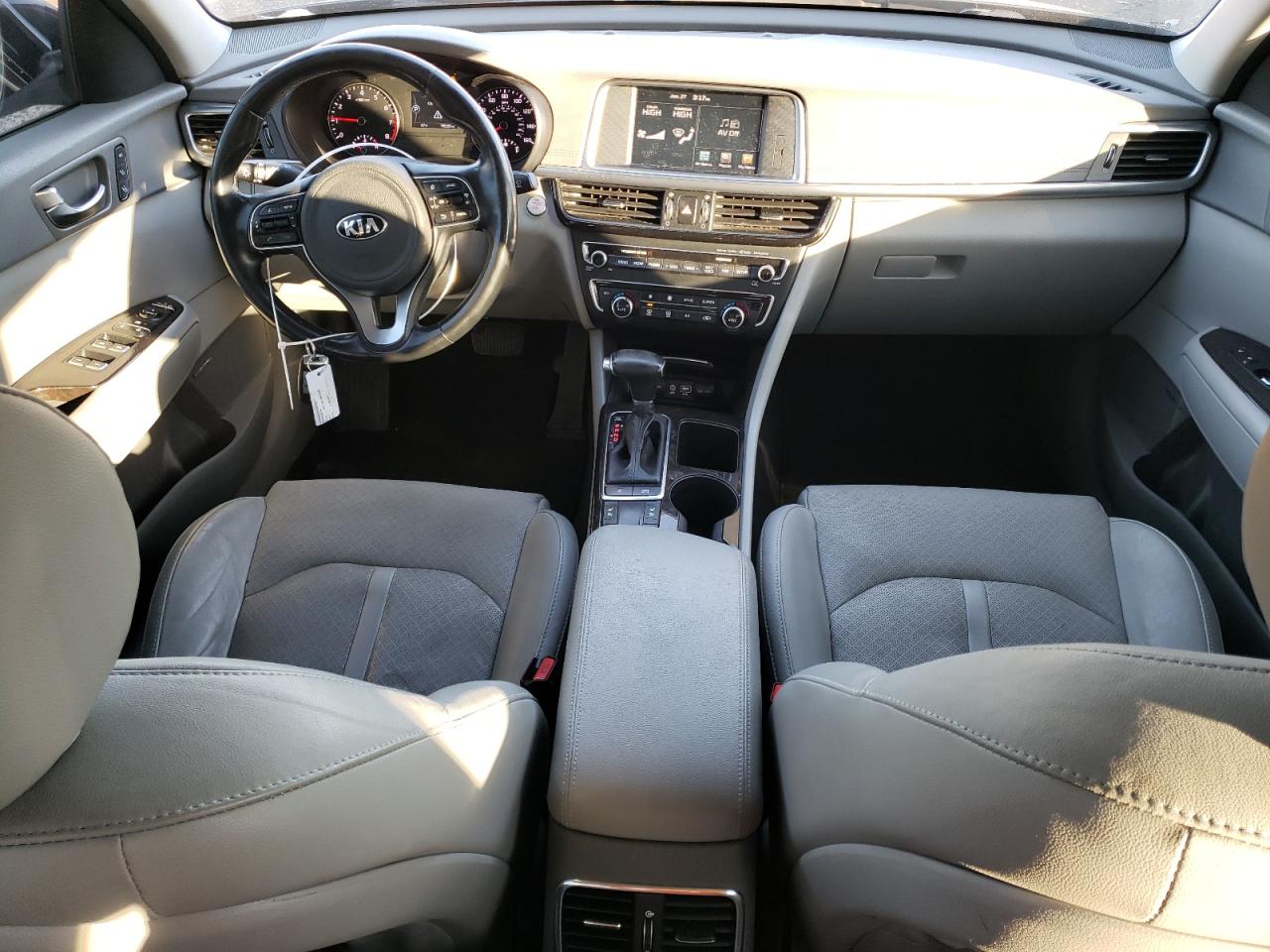 2016 Kia Optima - Image 8