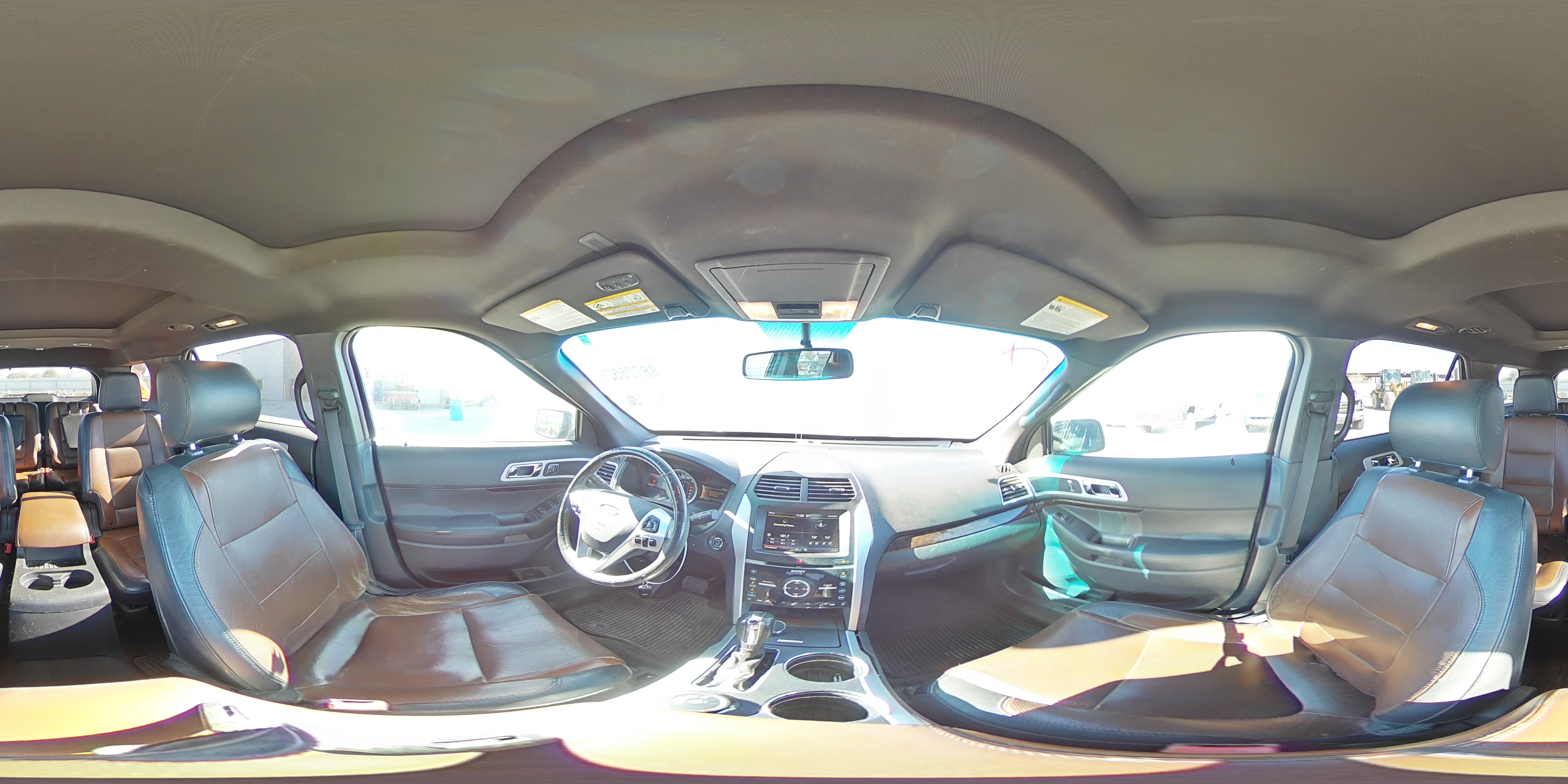 2011 Ford Explorer - Image 13