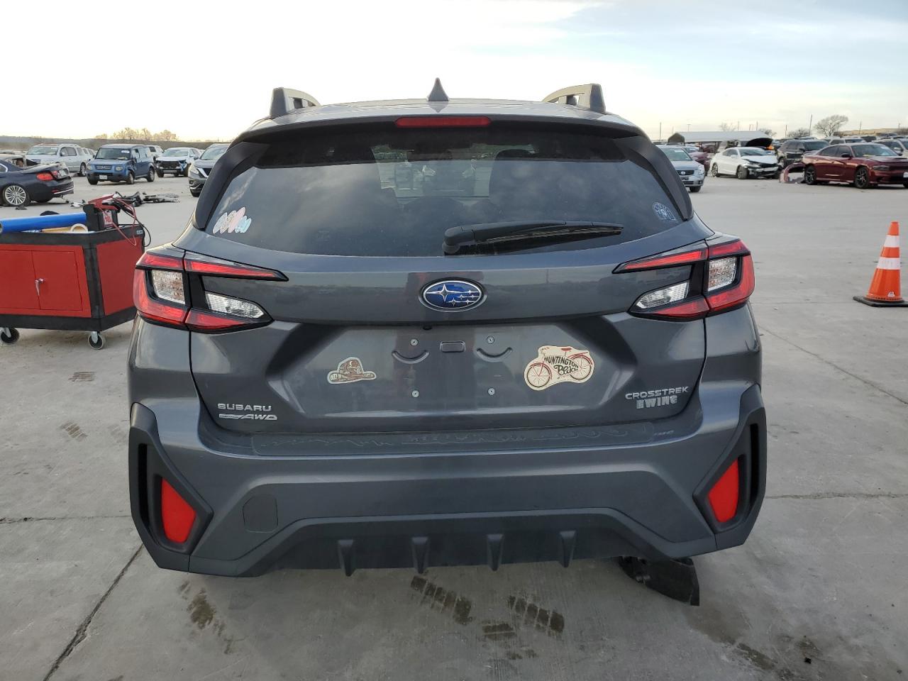 2024 Subaru Crosstrek Premium VIN: JF2GUADC9R8252102 Lot: 43719685