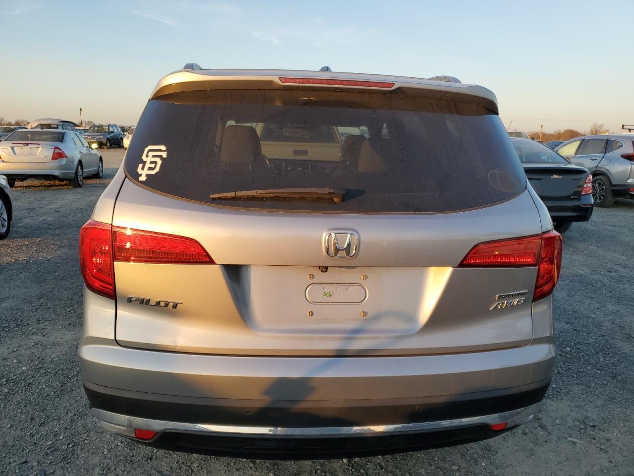 VIN 5FNYF6H99GB079784 2016 HONDA PILOT no.6