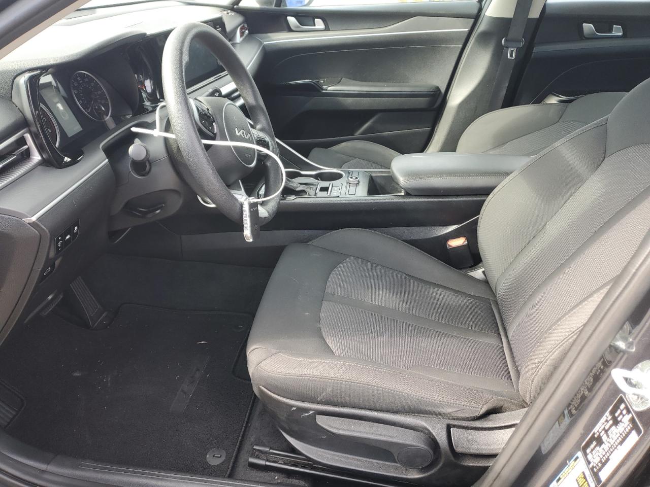2022 Kia K5 - Image 7