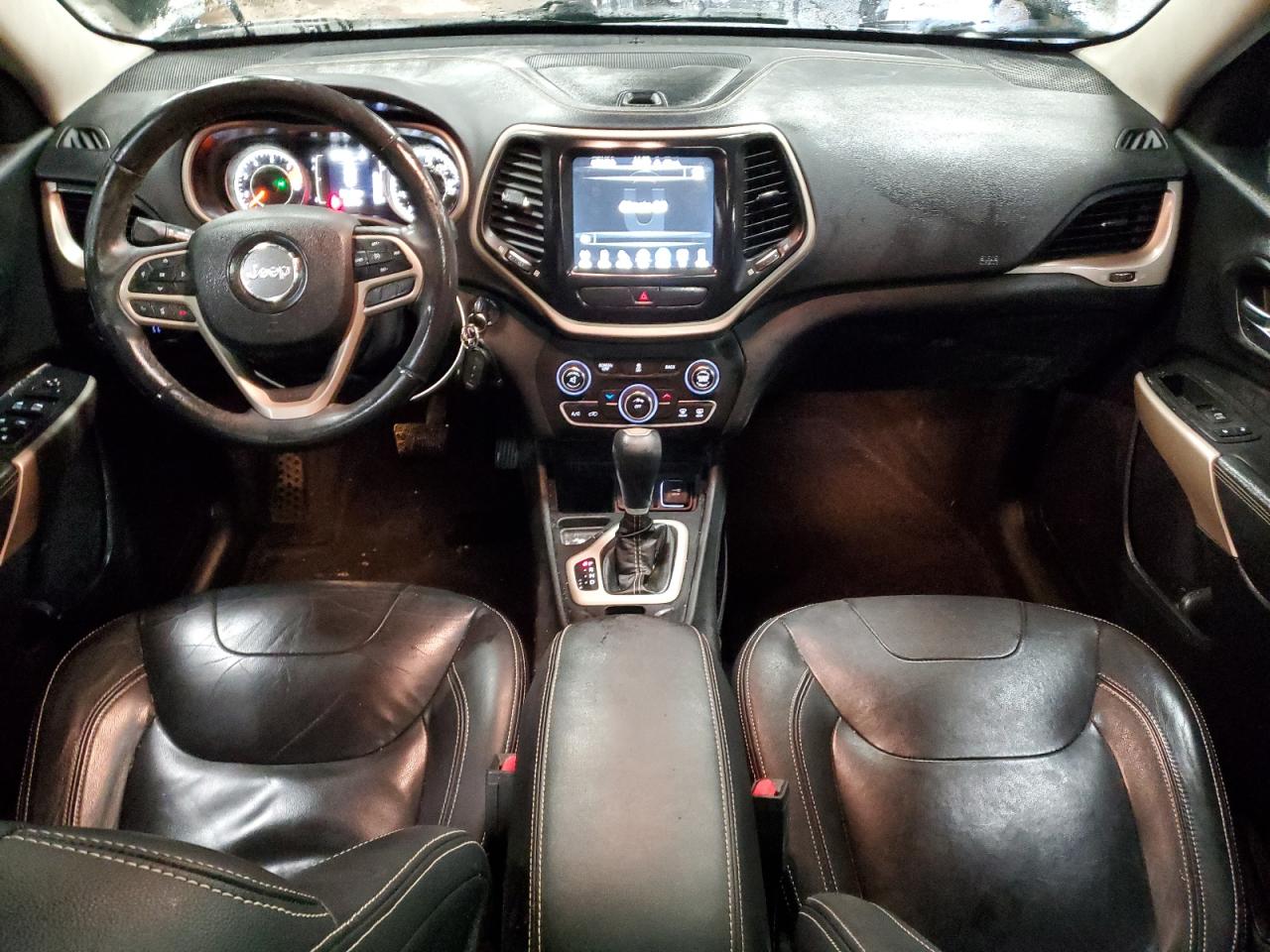 2017 Jeep Grand Cherokee - Image 8