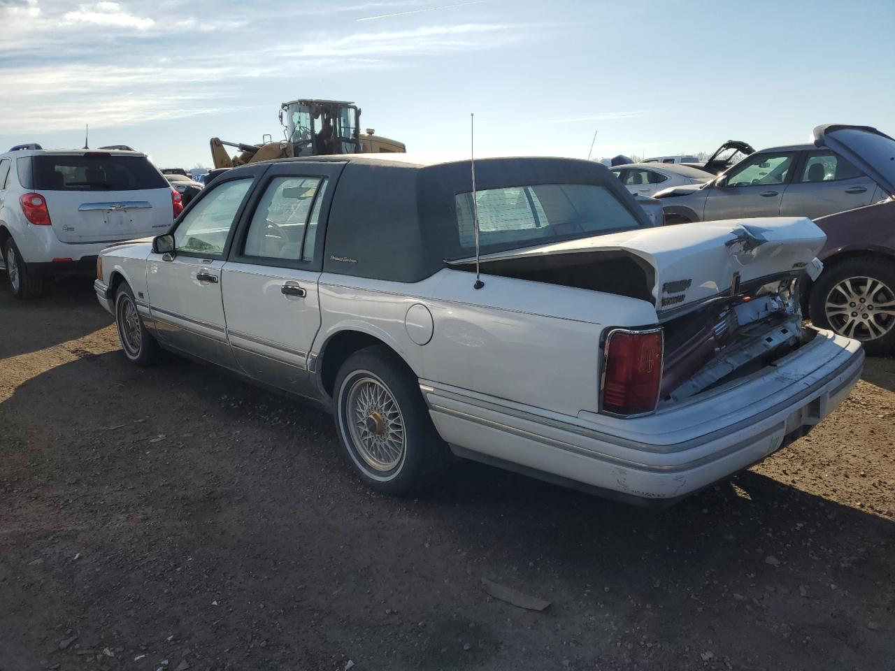 1992 Lincoln Town Car - Image 2