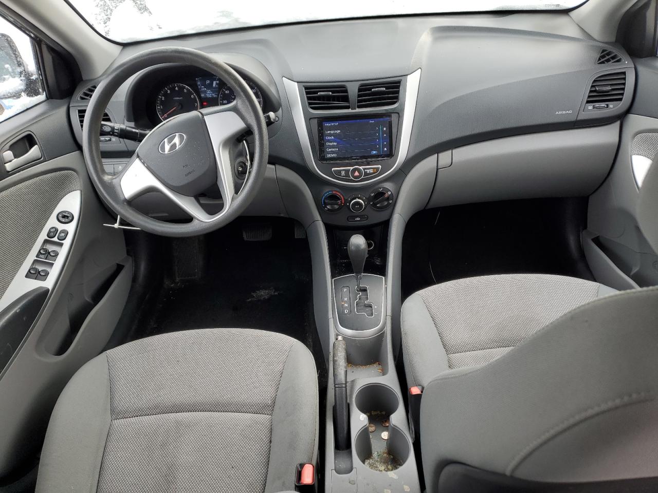 2013 Hyundai Accent - Image 8