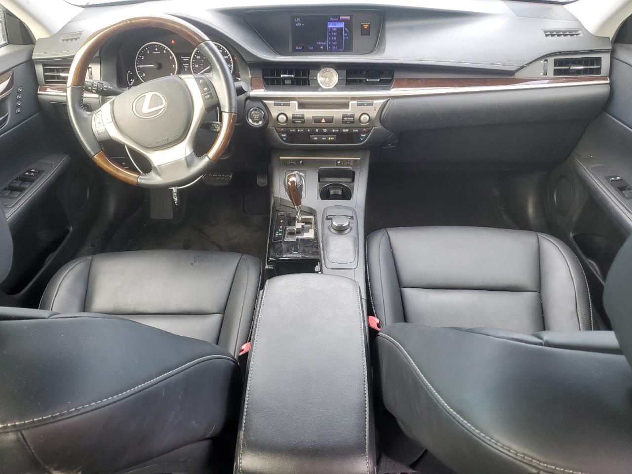 2013 Lexus ES - Image 8