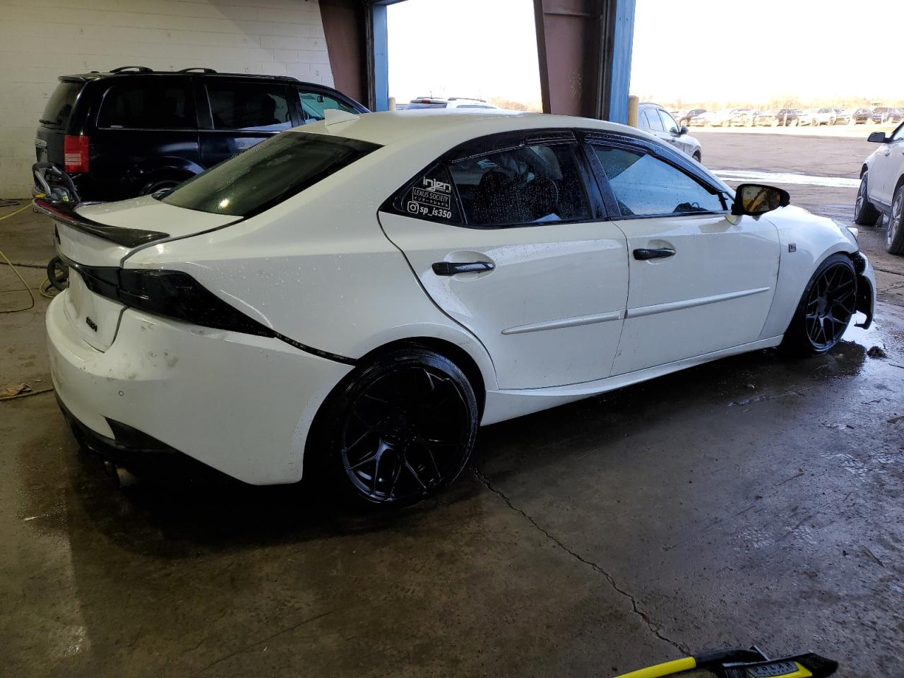 2018 Lexus IS - Image 3