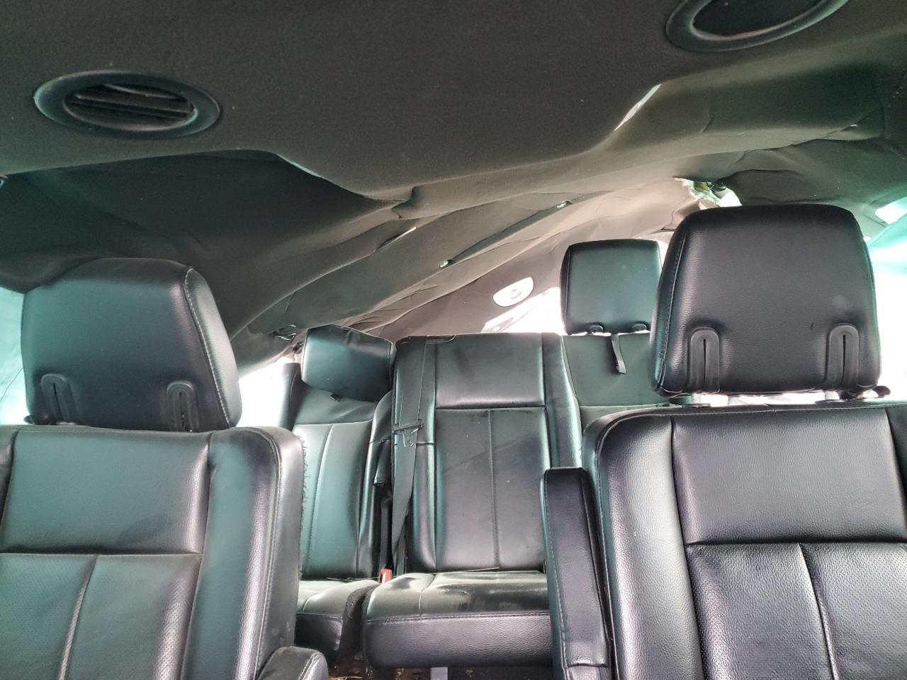 2017 Ford Expedition - Image 10