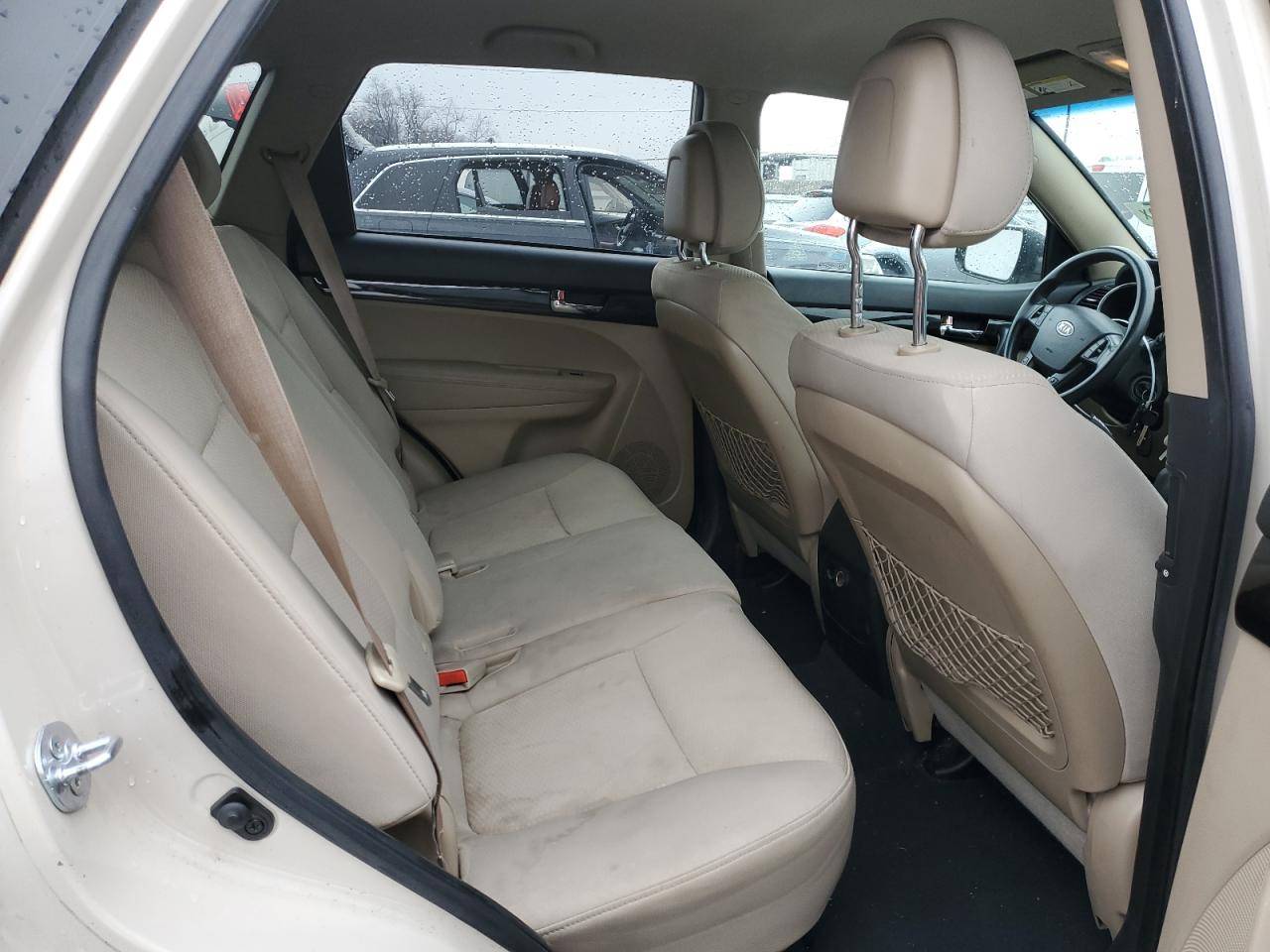 2011 Kia Sorento - Image 11