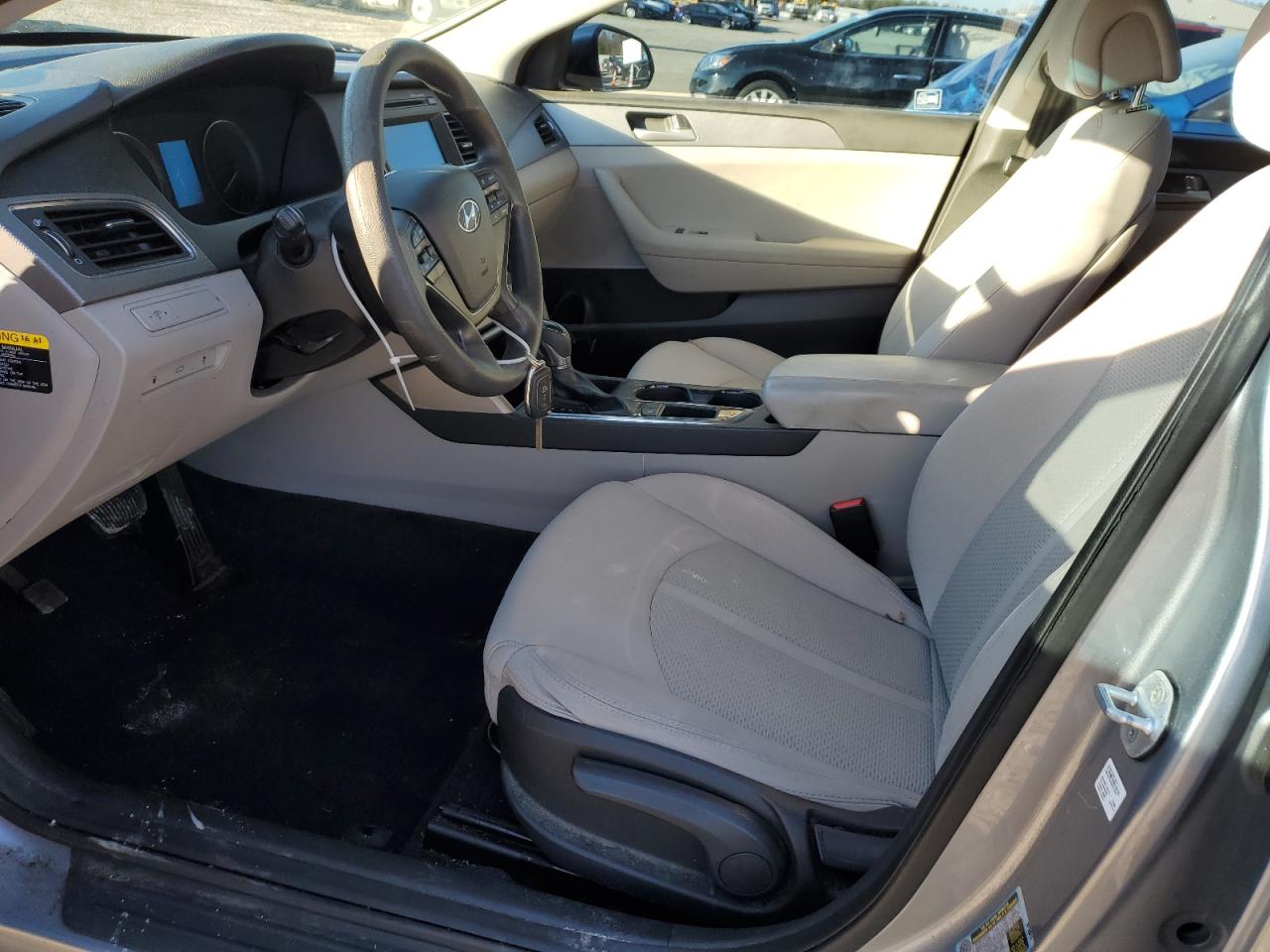 2016 Hyundai Sonata - Image 7