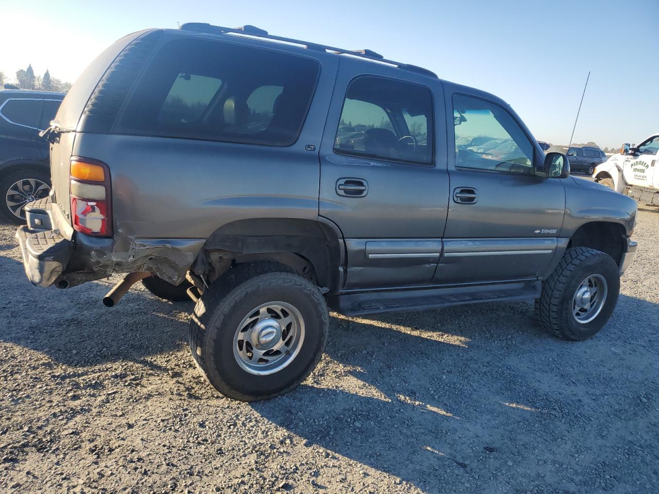 2001 Chevrolet Tahoe - Image 3