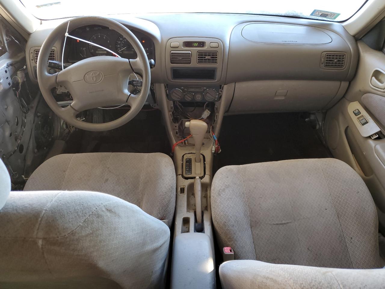 2000 Toyota Corolla - Image 8