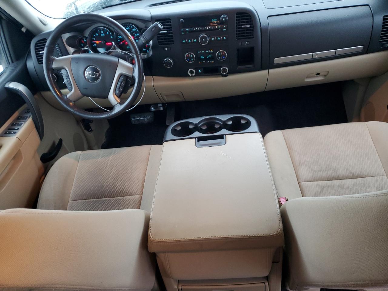 2011 Chevrolet Silverado - Image 8