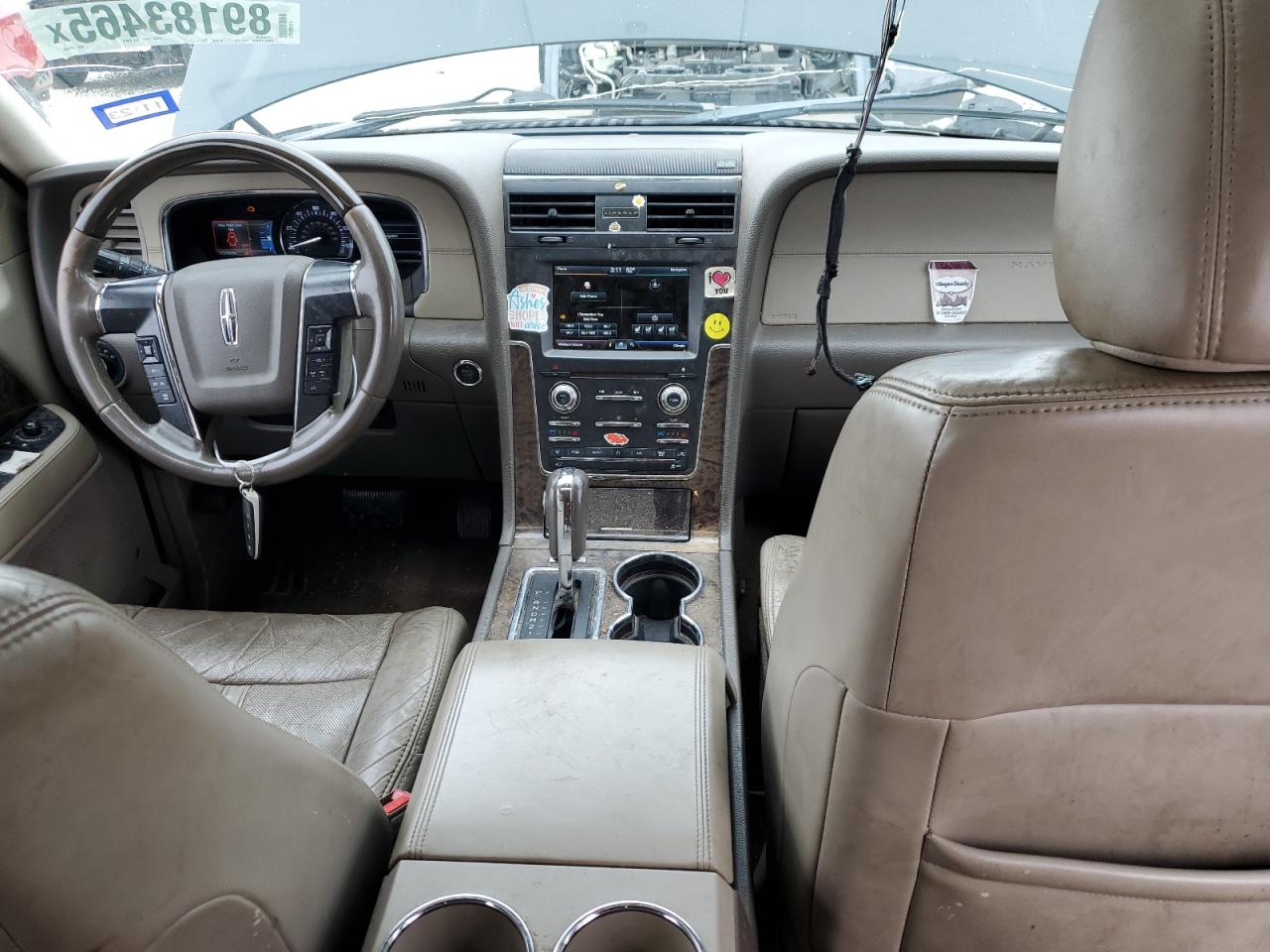 2015 Lincoln Navigator - Image 8