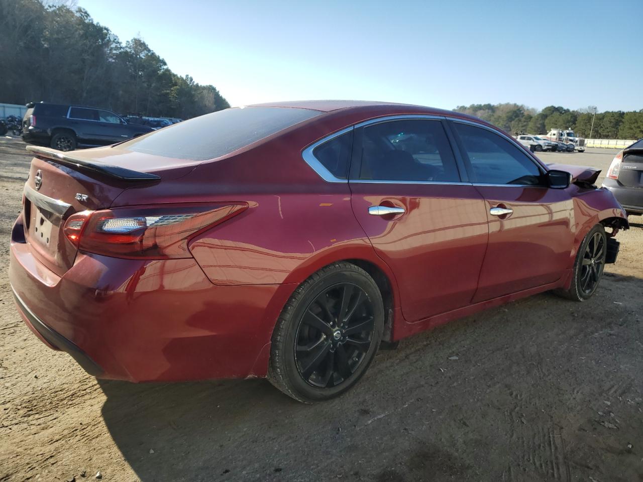 2017 Nissan Altima - Image 3
