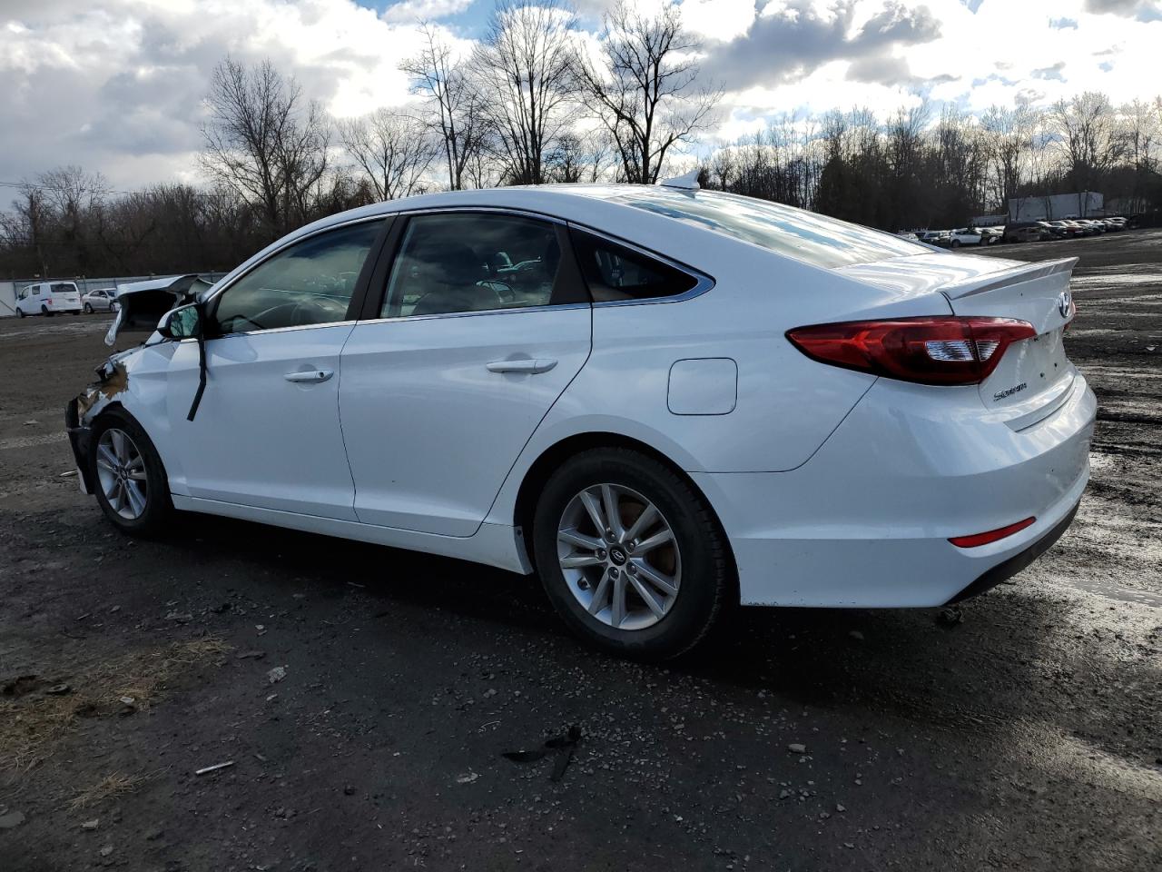 VIN 5NPE24AF9GH384805 2016 HYUNDAI SONATA no.2