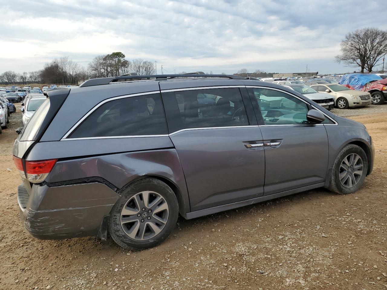 2016 Honda Odyssey - Image 3