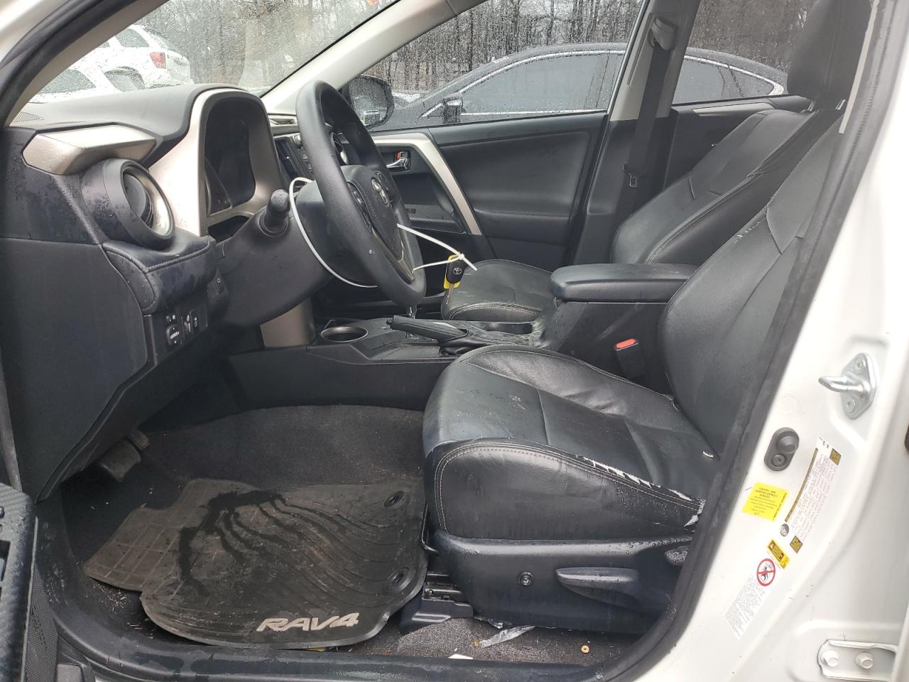 2015 Toyota RAV 4 - Image 7