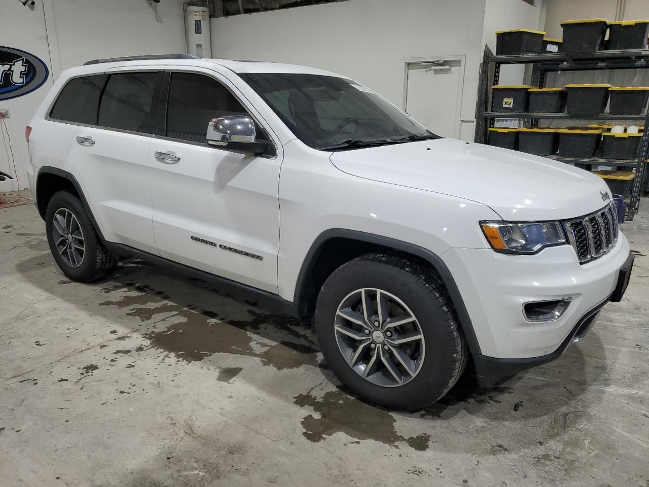 2018 Jeep Grand Cherokee - Image 4