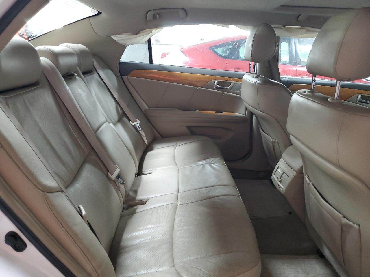 2005 Toyota Avalon - Image 10