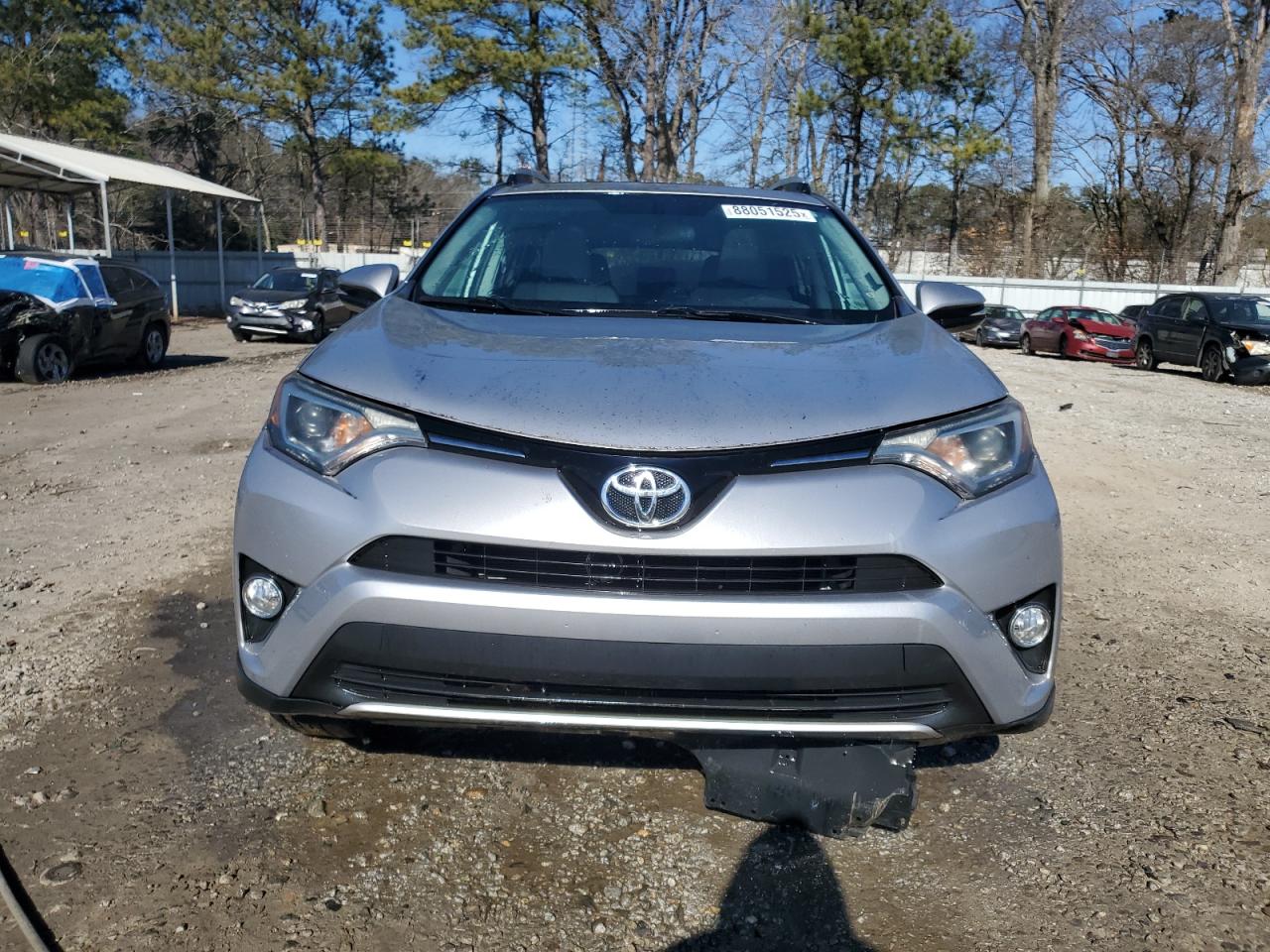 2016 Toyota RAV 4 - Image 5