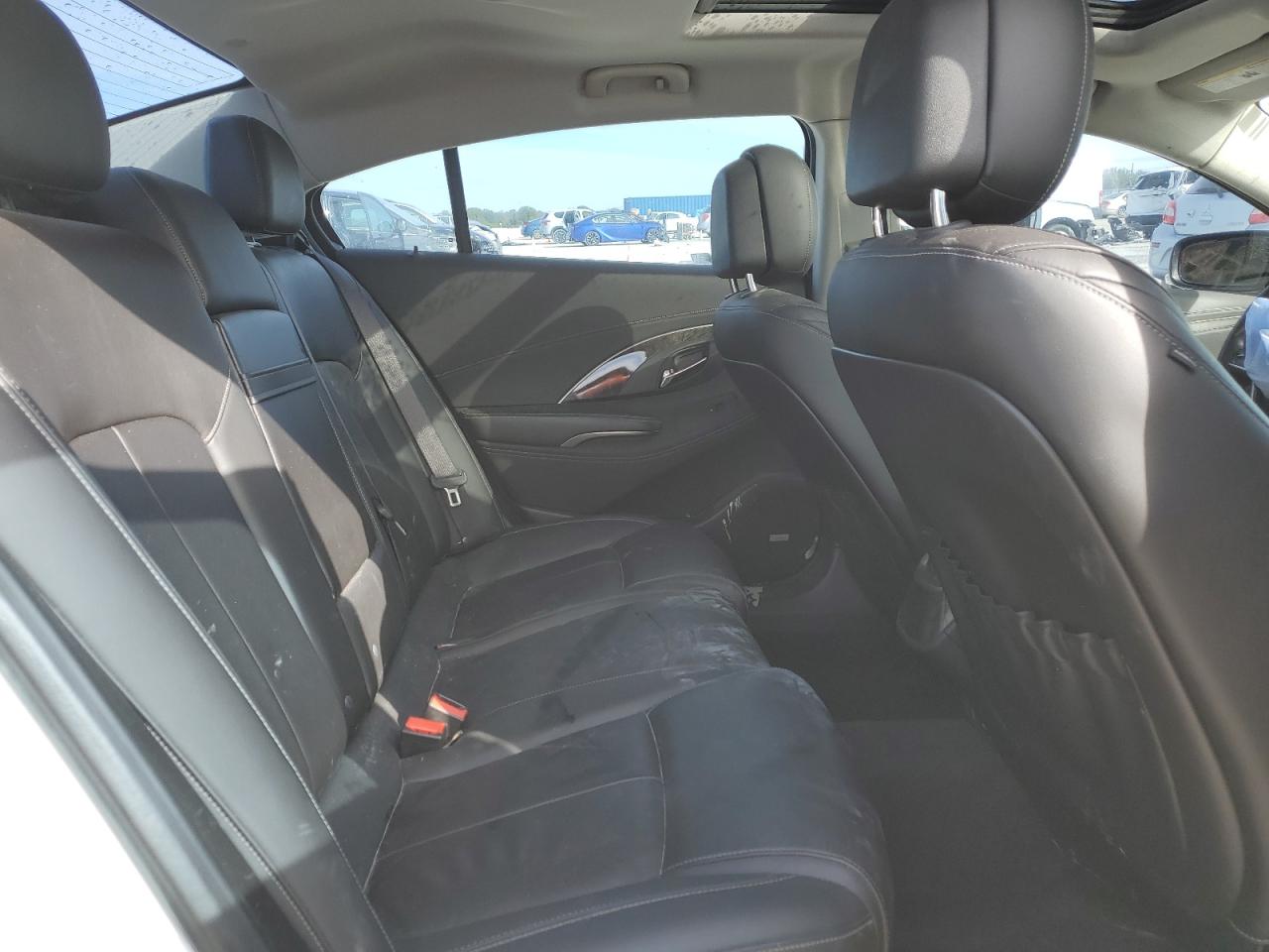 2014 Buick LaCrosse - Image 10