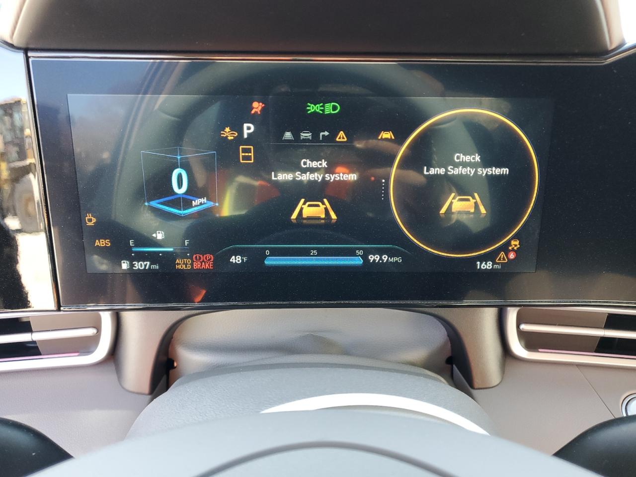 2024 Hyundai Elantra - Image 9