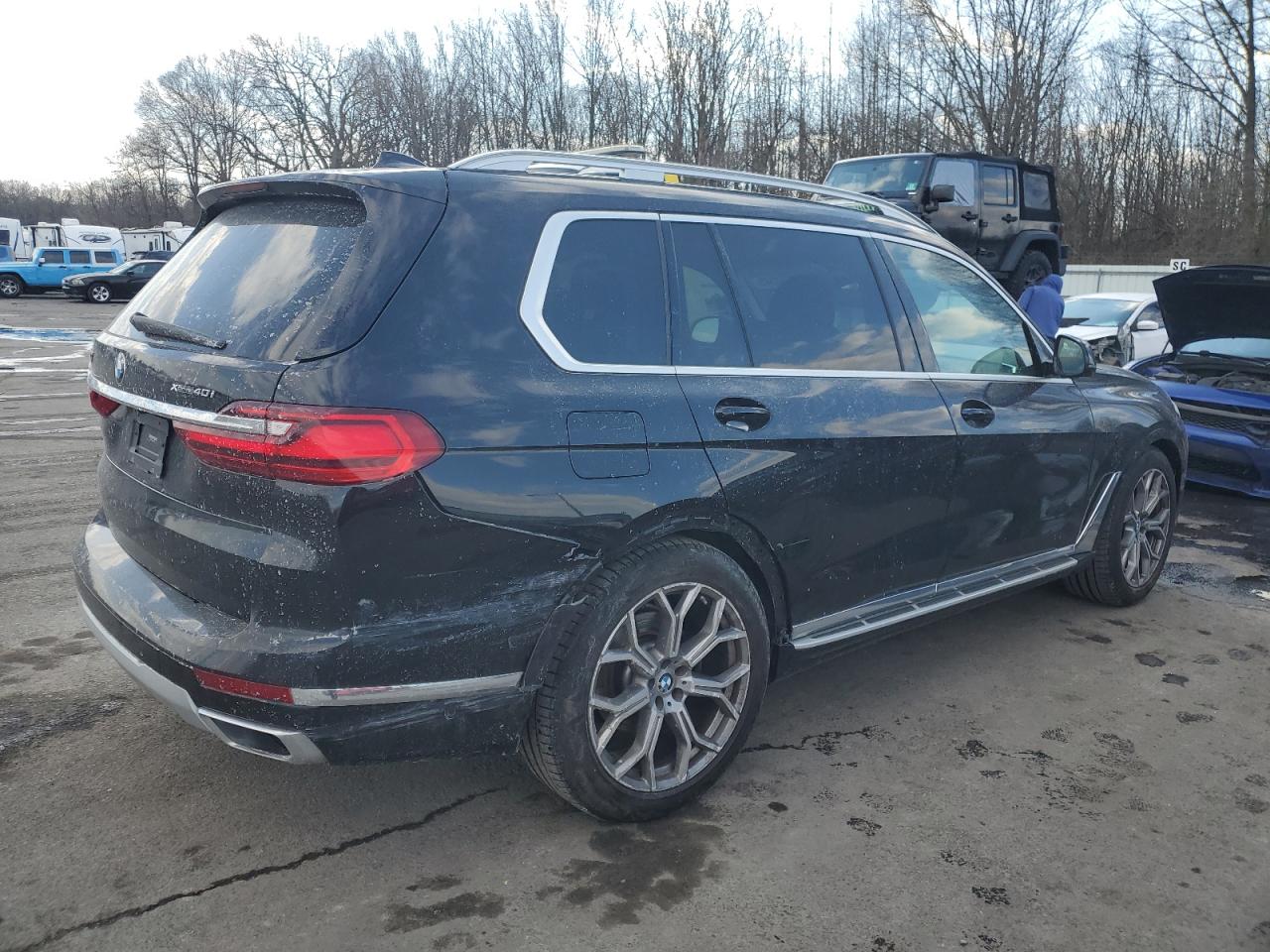 2021 BMW X7 - Image 3