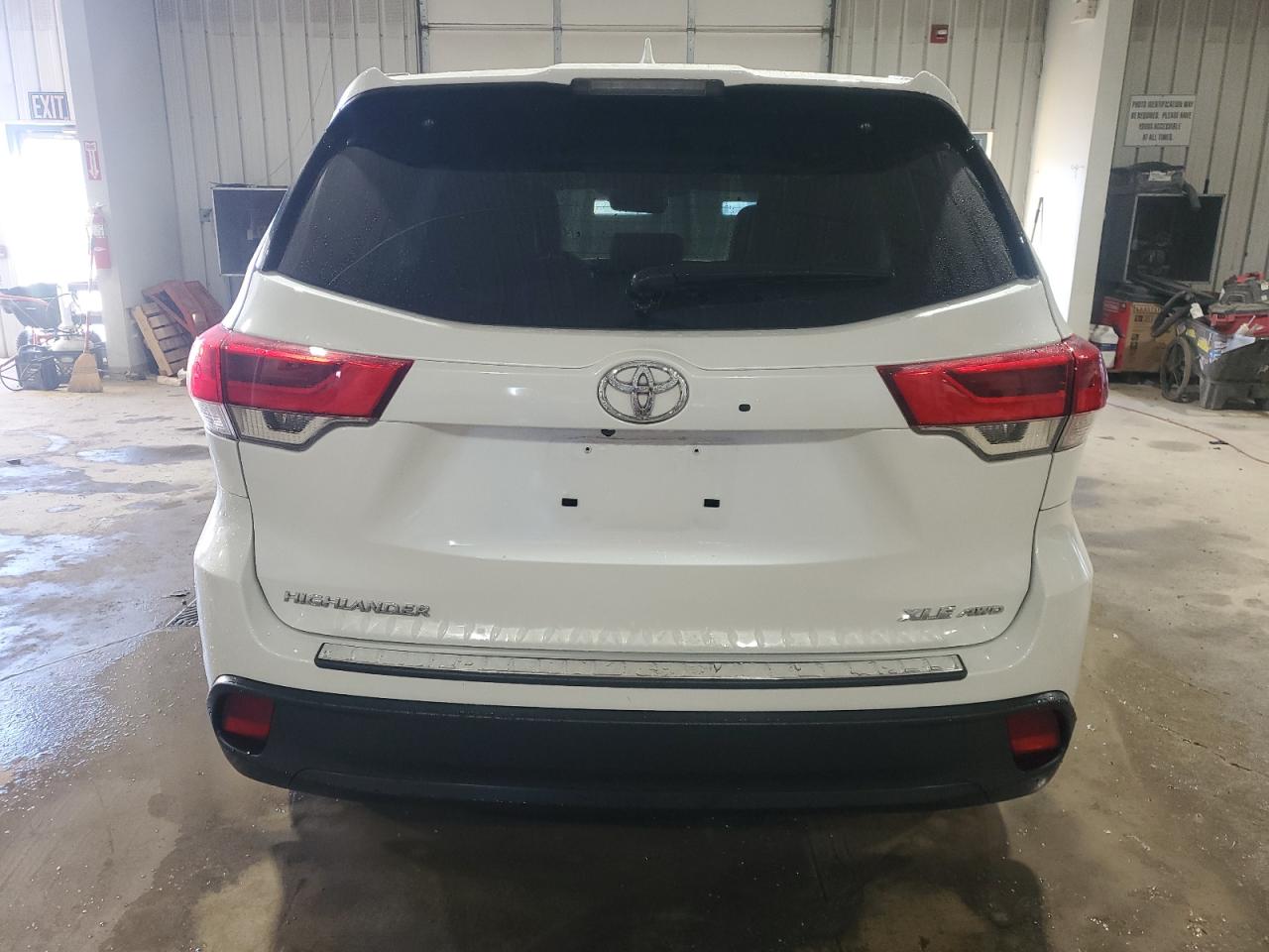 2018 Toyota Highlander - Image 6