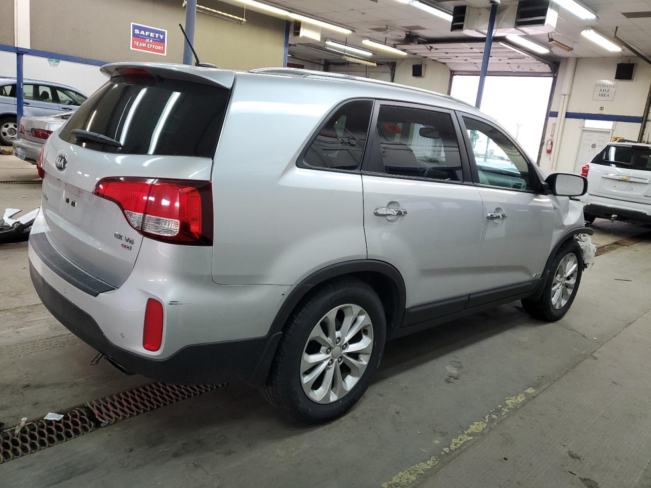 2014 Kia Sorento - Image 3