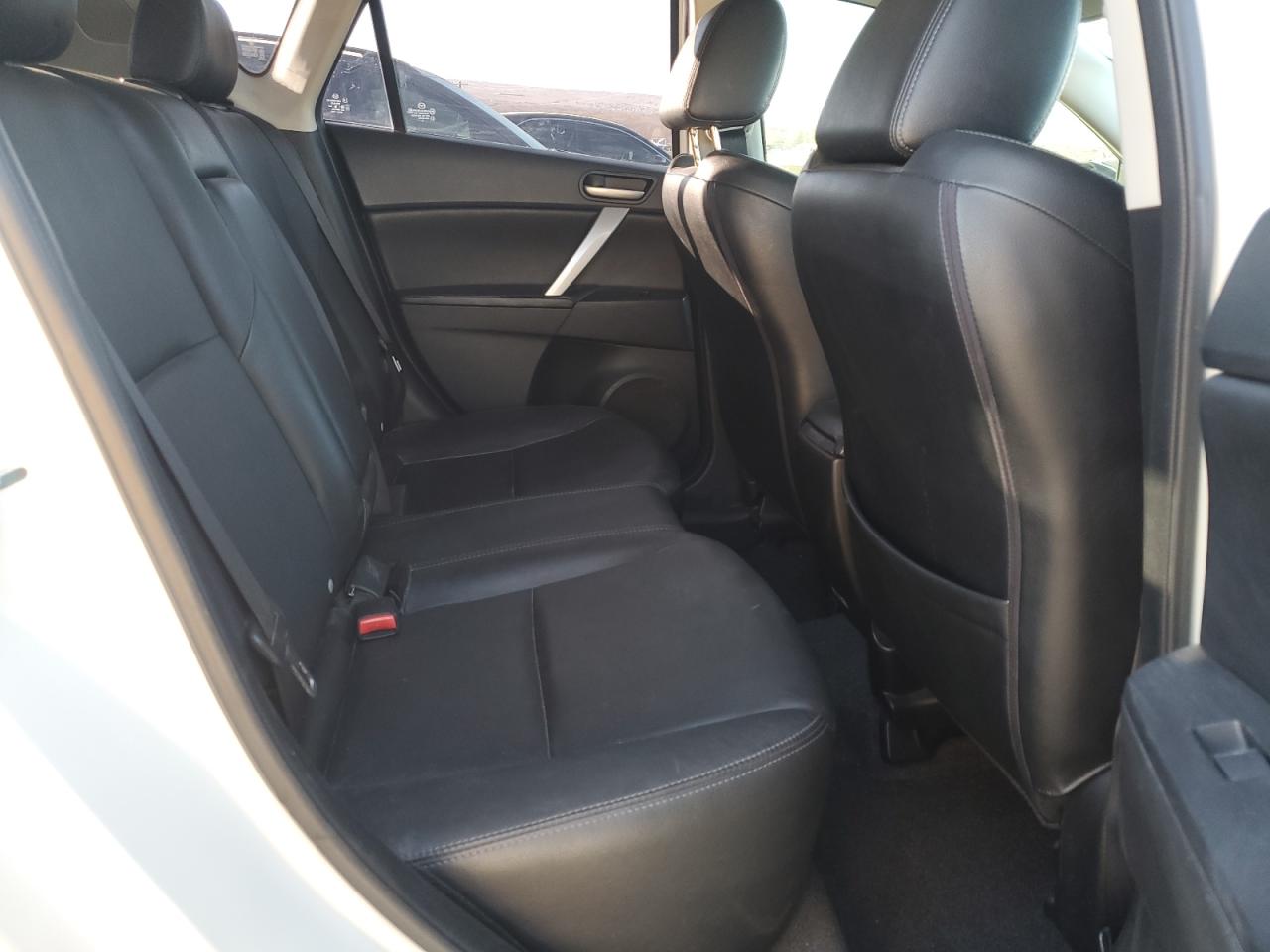 2011 Mazda 3 S VIN: JM1BL1M61B1444098 Lot: 88331065