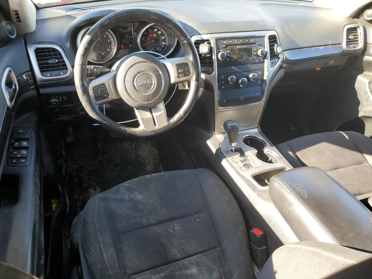 2012 Jeep Grand Cherokee - Image 8