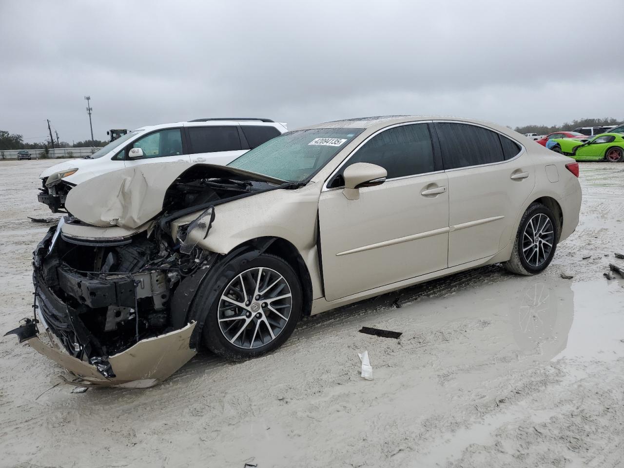 2018 Lexus ES - Image 1