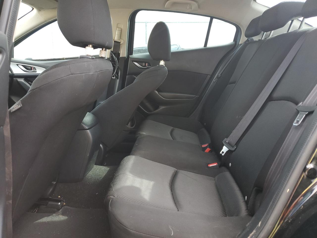 2017 Mazda 3 - Image 10