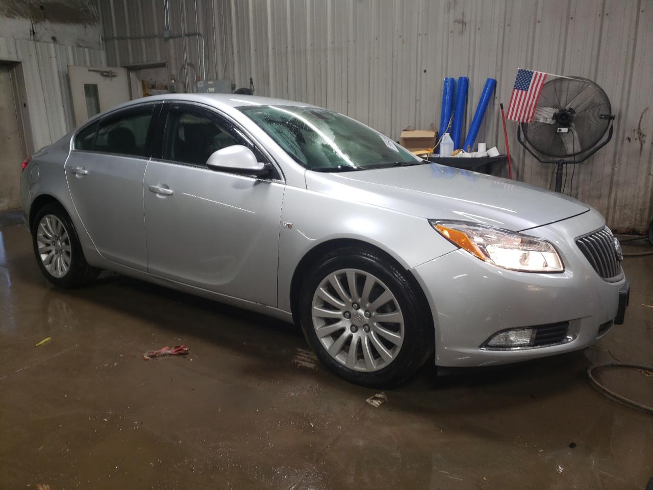 2011 Buick Regal - Image 4
