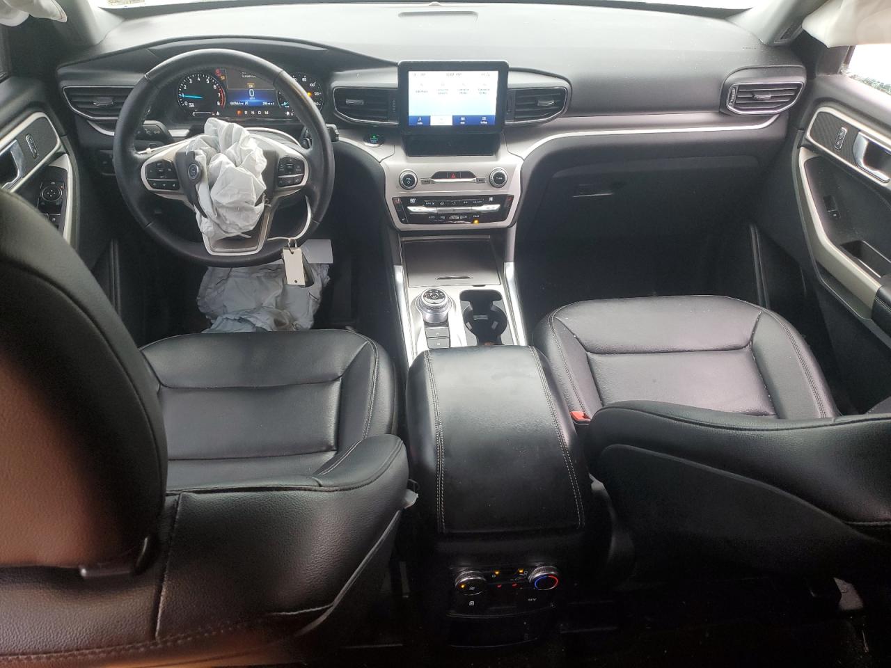 2020 Ford Explorer - Image 8